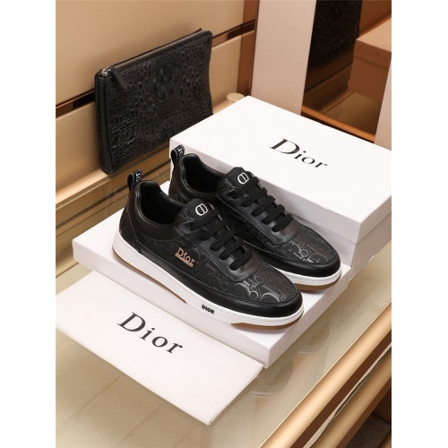 Christian Dior Casual Shoes For Men #915007