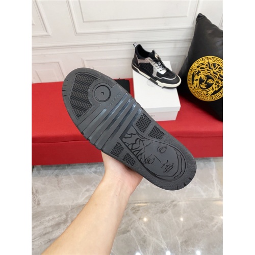 Replica Versace Casual Shoes For Men #915245 $80.00 USD for Wholesale