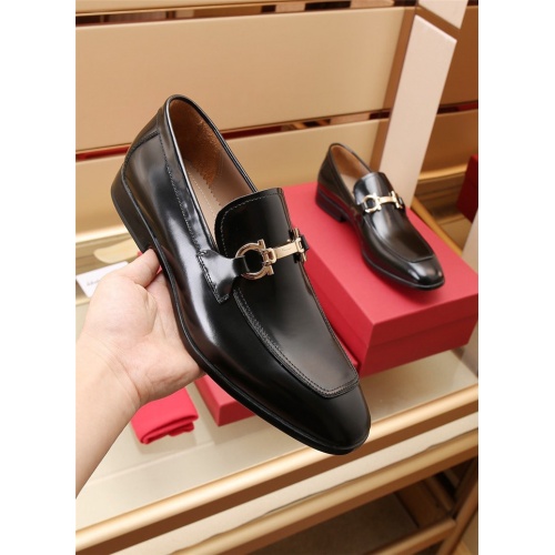 Replica Salvatore Ferragamo Leather Shoes For Men #915273 $118.00 USD for Wholesale