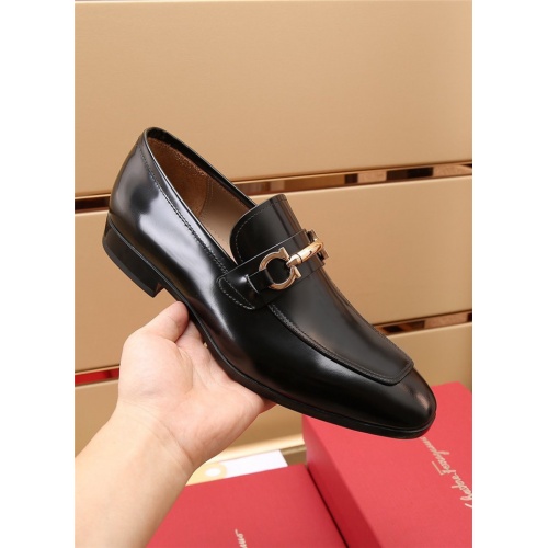 Replica Salvatore Ferragamo Leather Shoes For Men #915277 $118.00 USD for Wholesale