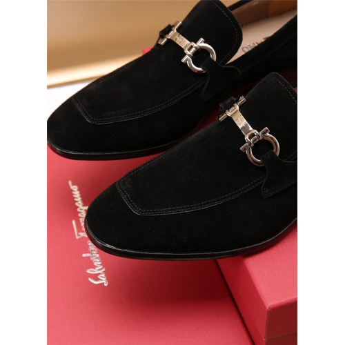 Replica Salvatore Ferragamo Leather Shoes For Men #915280 $118.00 USD for Wholesale