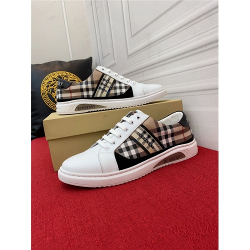 Burberry Casual Shoes For Men #915478