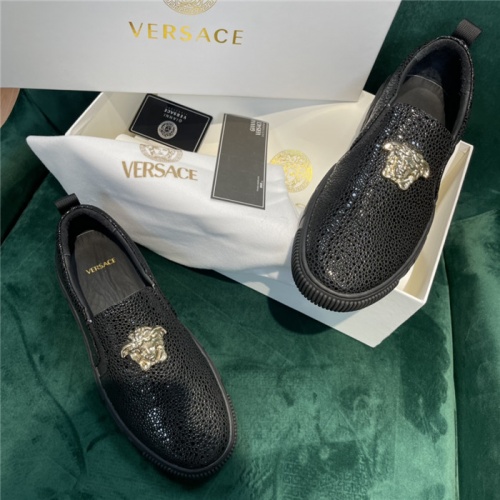 Replica Versace Casual Shoes For Men #915479 $88.00 USD for Wholesale