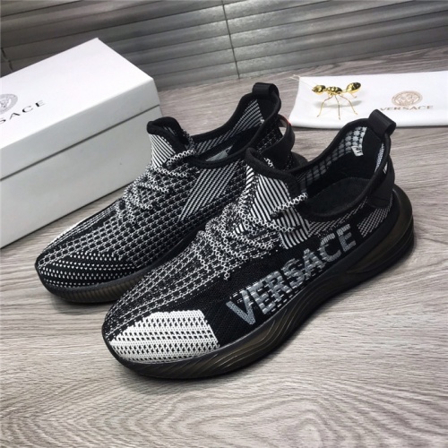 Versace Casual Shoes For Men #915515