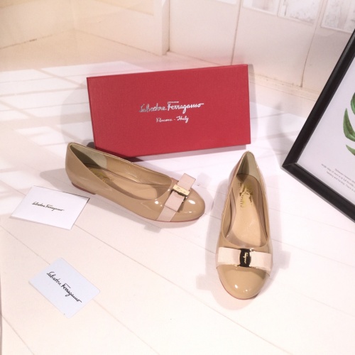 Replica Salvatore Ferragamo Flat Shoes For Women #916172 $82.00 USD for Wholesale