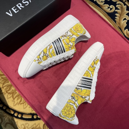 Replica Versace Casual Shoes For Men #916298 $76.00 USD for Wholesale