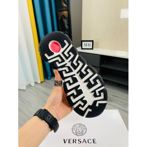 Replica Versace Casual Shoes For Men #916307 $105.00 USD for Wholesale
