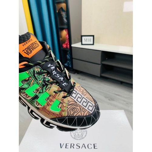 Replica Versace Casual Shoes For Men #916315 $105.00 USD for Wholesale