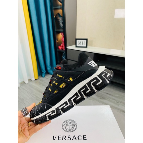 Replica Versace Casual Shoes For Men #916317 $105.00 USD for Wholesale