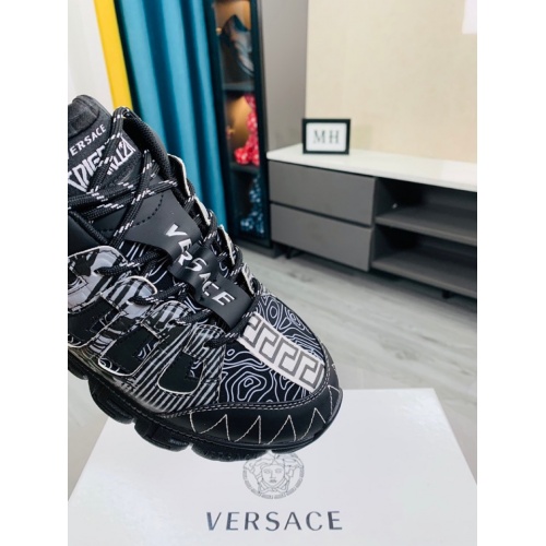 Replica Versace Casual Shoes For Men #916320 $105.00 USD for Wholesale