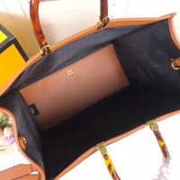 $160.00 USD Fendi AAA Quality Handbags For Women #907946