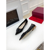 $82.00 USD Valentino Flat Shoes For Women #909038