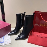 $100.00 USD Valentino Boots For Women #912475