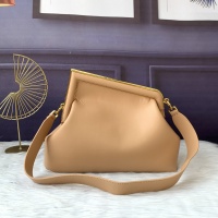 $140.00 USD Fendi AAA Messenger Bags For Women #912823