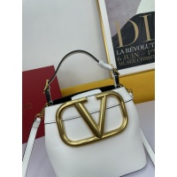 $105.00 USD Valentino AAA Quality Messenger Bags For Women #914564