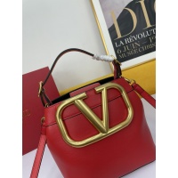 $105.00 USD Valentino AAA Quality Messenger Bags For Women #914567