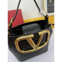 $105.00 USD Valentino AAA Quality Messenger Bags For Women #914569