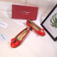 $82.00 USD Salvatore Ferragamo Flat Shoes For Women #916174