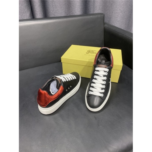 Replica Burberry Casual Shoes For Men #916539 $85.00 USD for Wholesale