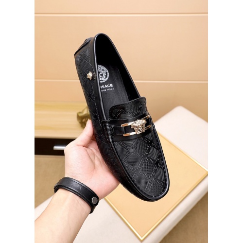 Replica Versace Leather Shoes For Men #917518 $72.00 USD for Wholesale