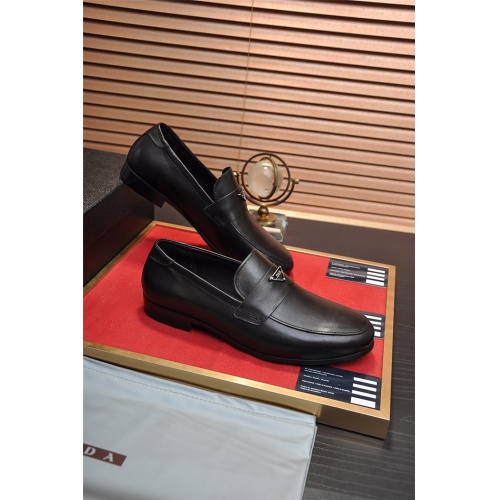 Prada Leather Shoes For Men #917977