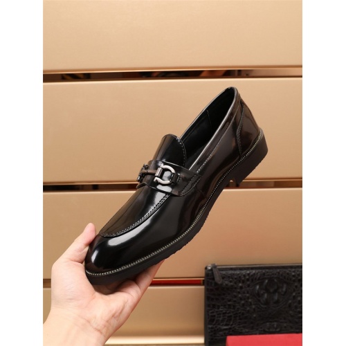 Replica Salvatore Ferragamo Leather Shoes For Men #918193 $88.00 USD for Wholesale