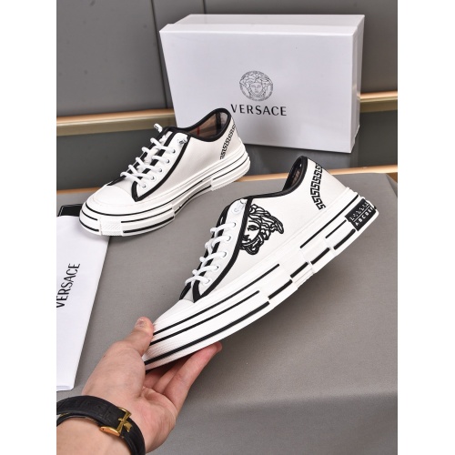 Replica Versace Casual Shoes For Men #918318 $82.00 USD for Wholesale