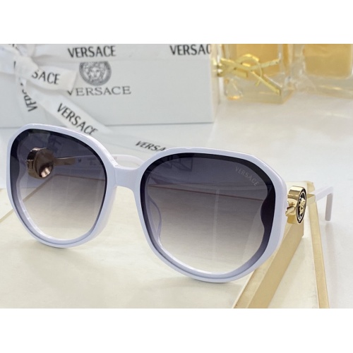 Versace AAA Quality Sunglasses #918437