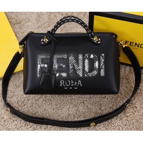 Fendi AAA Messenger Bags For Women #918942