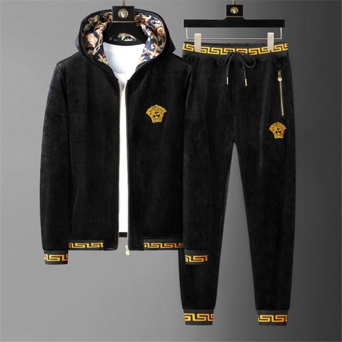 Versace Tracksuits Long Sleeved For Men #919203