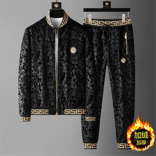 Versace Tracksuits Long Sleeved For Men #919210