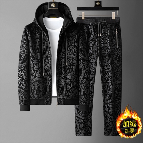 Versace Tracksuits Long Sleeved For Men #919211