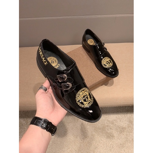 Replica Versace Leather Shoes For Men #919270 $80.00 USD for Wholesale