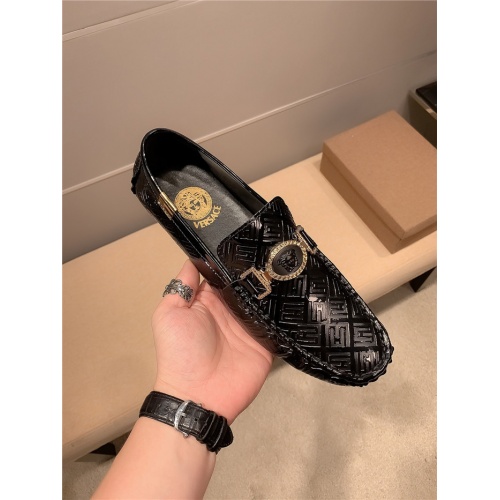 Replica Versace Leather Shoes For Men #920634 $82.00 USD for Wholesale