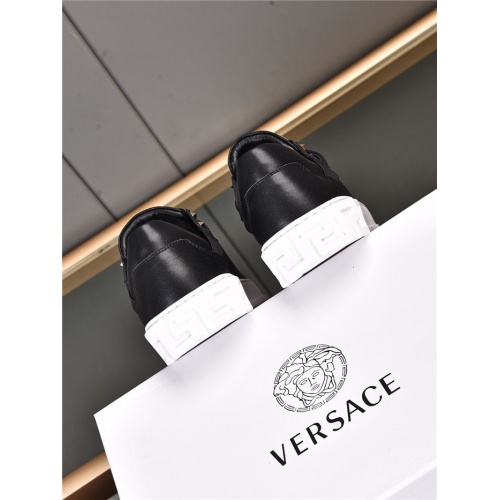 Replica Versace Casual Shoes For Men #921316 $76.00 USD for Wholesale