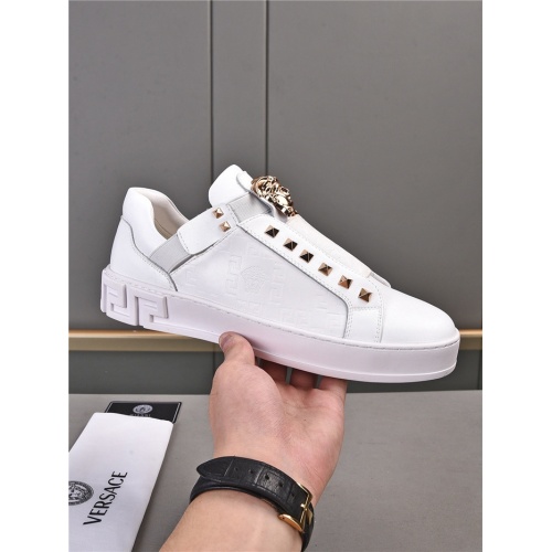 Replica Versace Casual Shoes For Men #921317 $76.00 USD for Wholesale