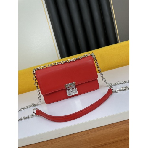 Givenchy AAA Quality Messenger Bags For Women #921801