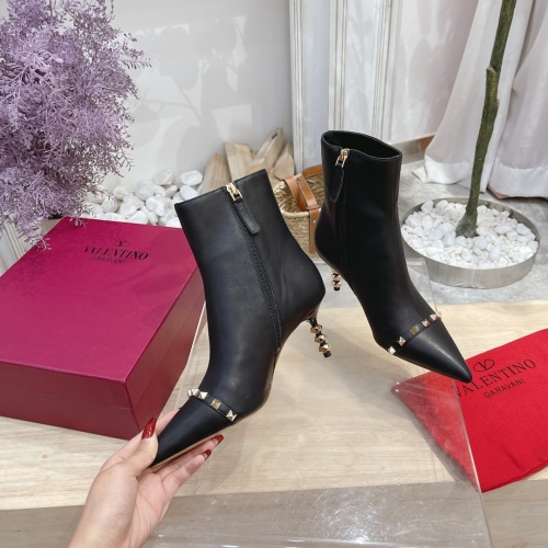 Valentino Boots For Women #921818 $98.00 USD, Wholesale Replica Valentino Boots
