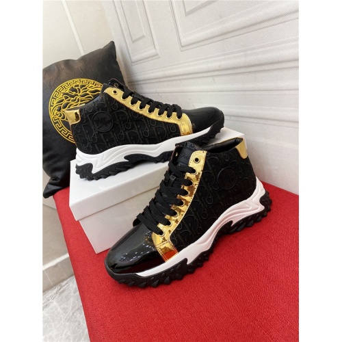 Versace High Tops Shoes For Men #921888