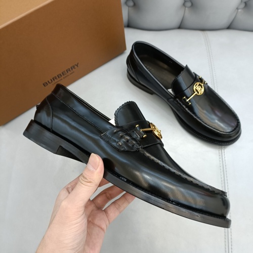 Replica Burberry Leather Shoes For Men #922975 $162.00 USD for Wholesale