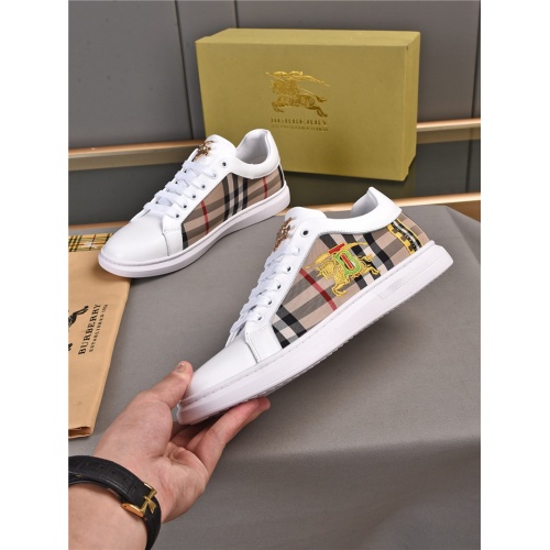 Replica Burberry Casual Shoes For Men #923447 $72.00 USD for Wholesale