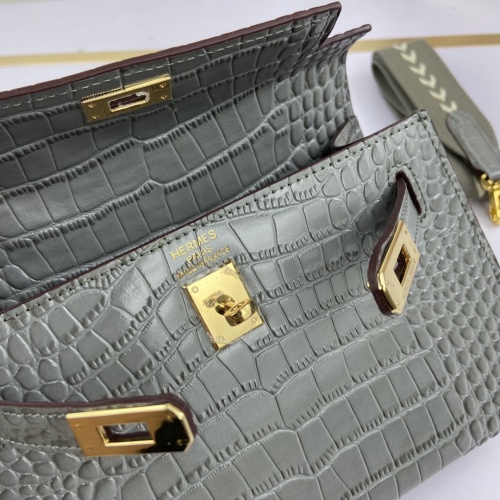 Replica Hermes AAA Quality Messenger Bags For Women #924162 $92.00 USD for Wholesale