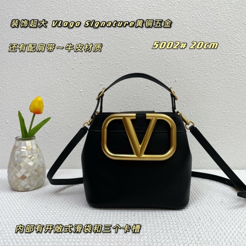 Valentino AAA Quality Messenger Bags For Women #924215 $100.00 USD, Wholesale Replica Valentino AAA Quality Messenger Bags
