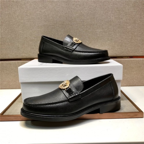 Versace Leather Shoes For Men #924579