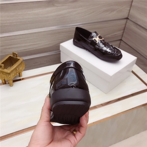Replica Versace Leather Shoes For Men #925145 $76.00 USD for Wholesale