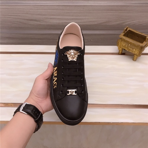 Replica Versace Casual Shoes For Men #925154 $76.00 USD for Wholesale