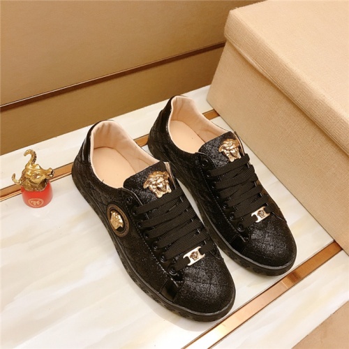 Versace Casual Shoes For Men #925156