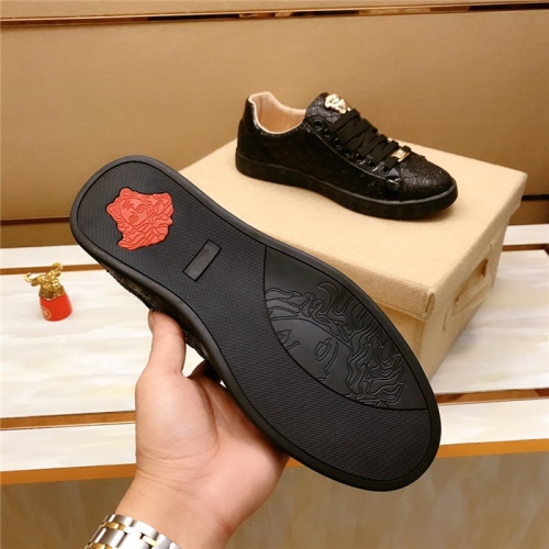 Replica Versace Casual Shoes For Men #925156 $76.00 USD for Wholesale