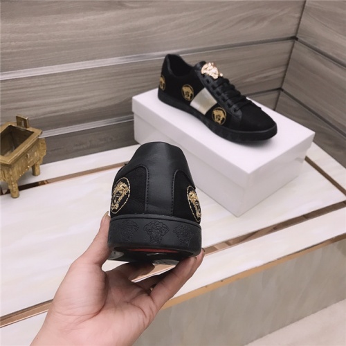 Replica Versace Casual Shoes For Men #925159 $76.00 USD for Wholesale