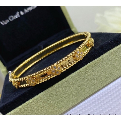 Van Cleef & Arpels Bracelets #925266